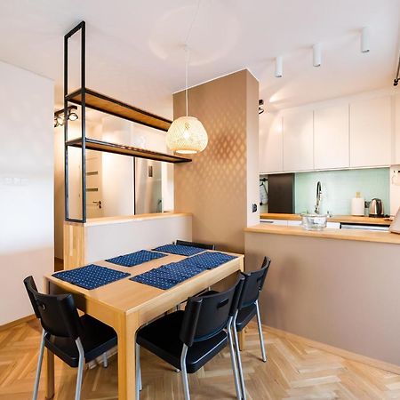 Ochota Artistic Space Apartment Варшава Екстериор снимка
